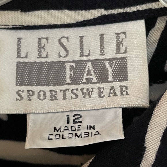Fun navy-black and off white button down blouse by Leslie Fay size 12 - Picture 2 of 7